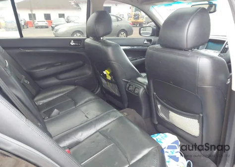 2013 Infiniti G37X из США, поврежденный, VIN JN1CV6AR1DM764665